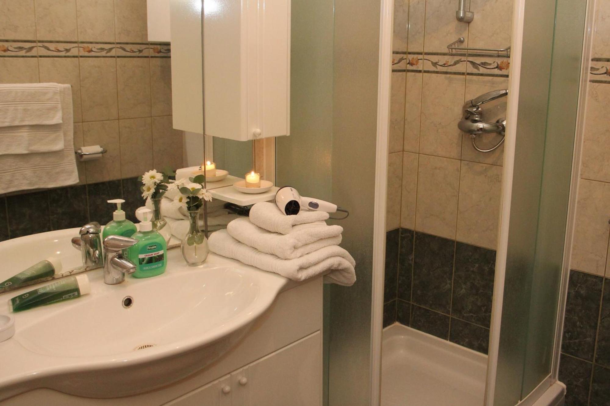 Villa Stella โตรกีร์ ห้อง รูปภาพ